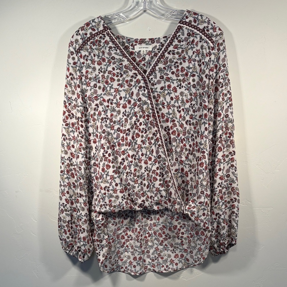 Max Studio floral blouse front elastic back loose women’s M EUC